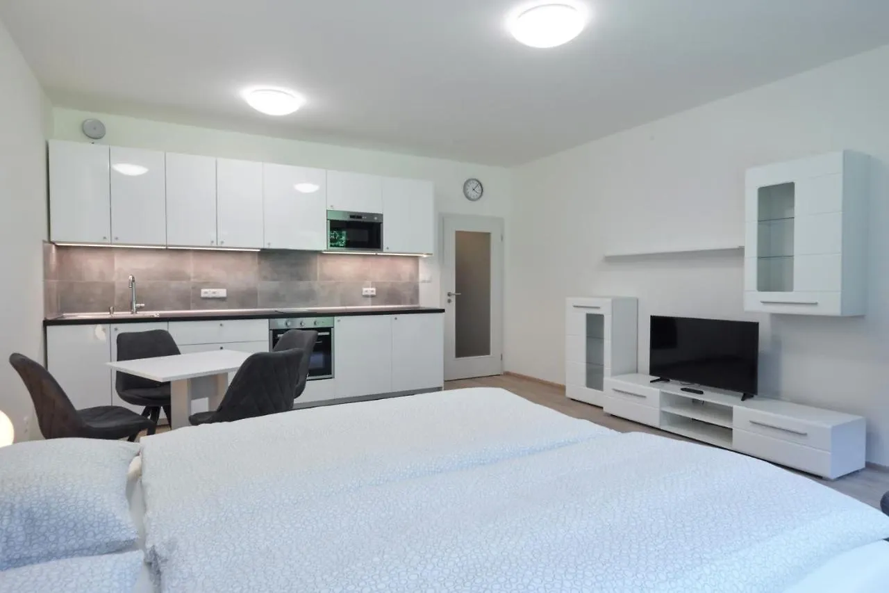 Residence Port Karolina Прага Апартаменты