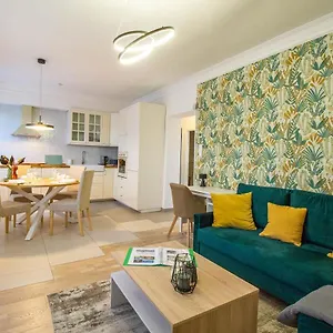 https://hillside-lodge.inbudapesthotels.com